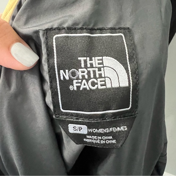 The North Face Hyvent Tan Hidden Zipper Belted Trench Coat Small - Picture 7 of 9